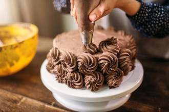 Make a Mother's Day Cake